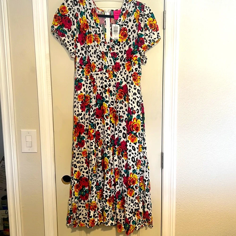 Betsey Johnson x Torrid Dress - Picture 5 of 13